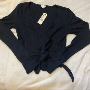 Garage long sleeve wrap top